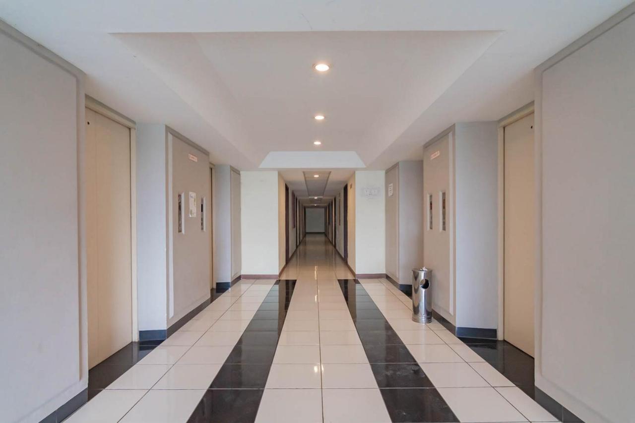 Redliving Apartemen Emerald Tower - Bion Apartel Tower South Бандунг Екстер'єр фото